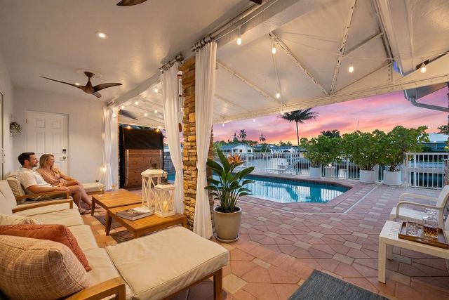 5841 Bayview Drive, Fort Lauderdale, FL 33308