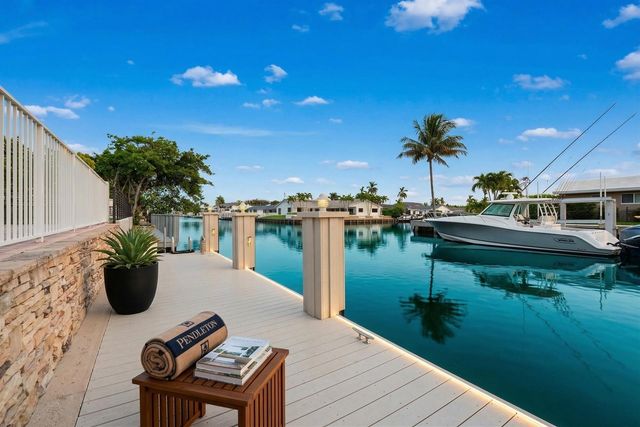 5841 Bayview Drive, Fort Lauderdale, FL 33308