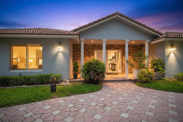 5841 Bayview Drive, Fort Lauderdale, FL 33308