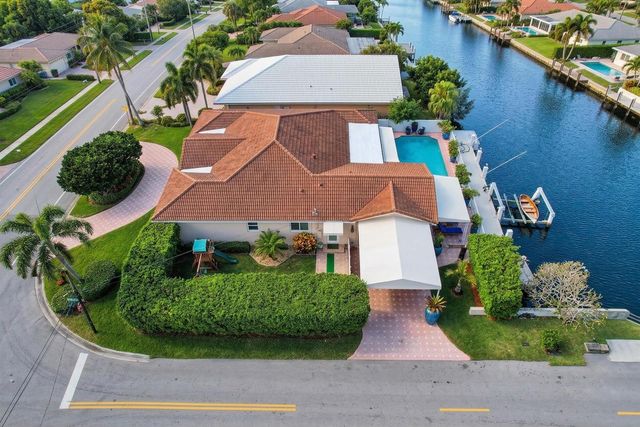 5841 Bayview Drive, Fort Lauderdale, FL 33308