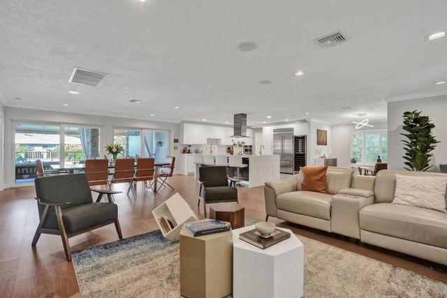 5841 Bayview Drive, Fort Lauderdale, FL 33308