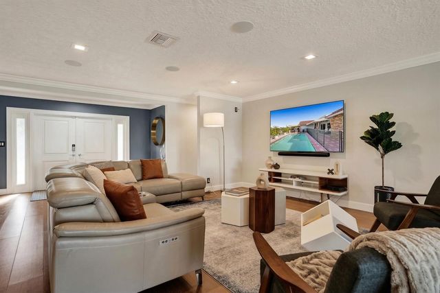 5841 Bayview Drive, Fort Lauderdale, FL 33308