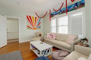 62 Algonquin Rd #1, Newton, MA 02467