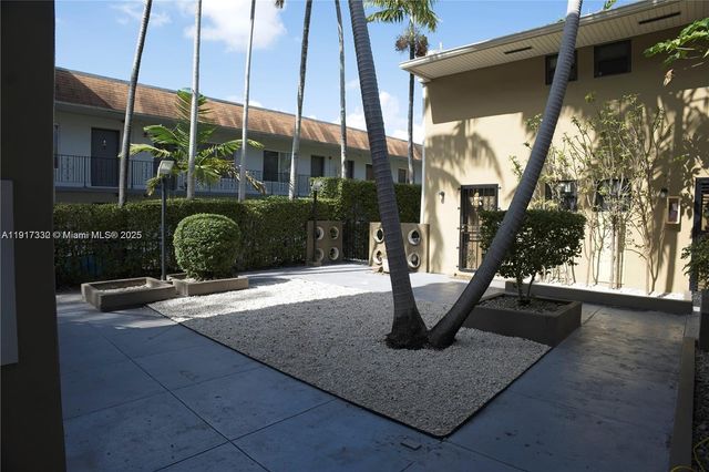 4271 NW 11th St 6, Miami, FL 33126