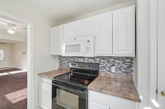 3962 Standish Avenue, Cincinnati, OH 45213