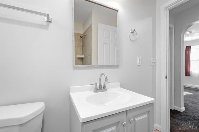 3962 Standish Avenue, Cincinnati, OH 45213