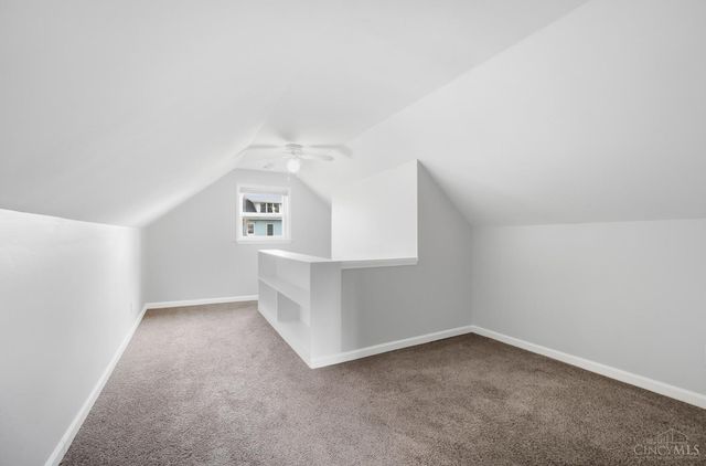 3962 Standish Avenue, Cincinnati, OH 45213