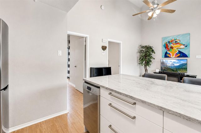 601 Nelray BLVD 12, Austin, TX 78751