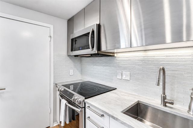 601 Nelray BLVD 12, Austin, TX 78751