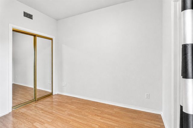 601 Nelray BLVD 12, Austin, TX 78751