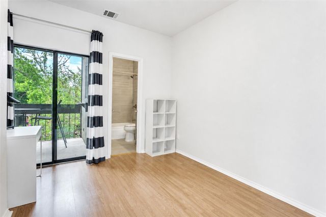 601 Nelray BLVD 12, Austin, TX 78751