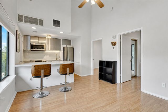 601 Nelray BLVD 12, Austin, TX 78751