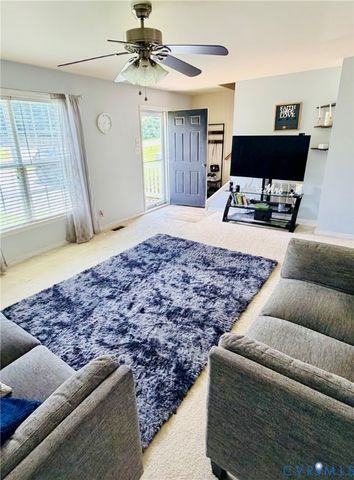 329 Beechwood Park Ln, Highland Springs, VA 23075