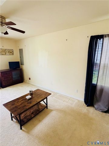 329 Beechwood Park Ln, Highland Springs, VA 23075