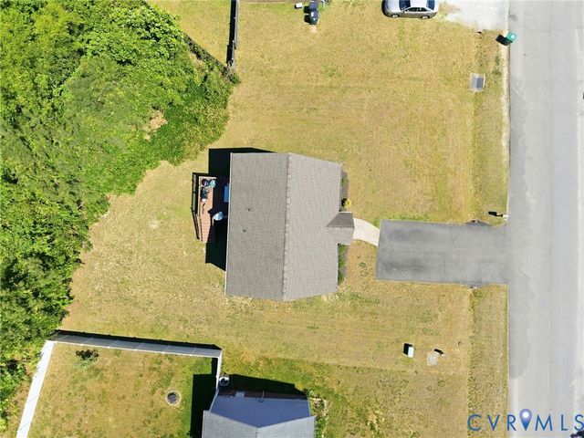 329 Beechwood Park Ln, Highland Springs, VA 23075