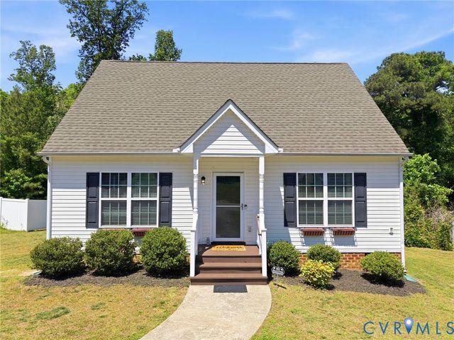 329 Beechwood Park Ln, Highland Springs, VA 23075