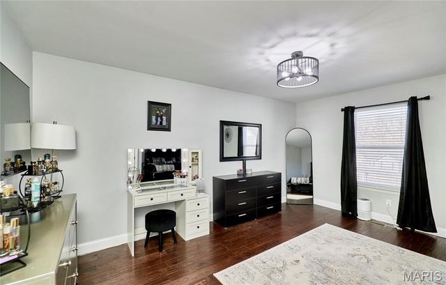 5451 Hagemann Pointe Drive, St Louis, MO 63128