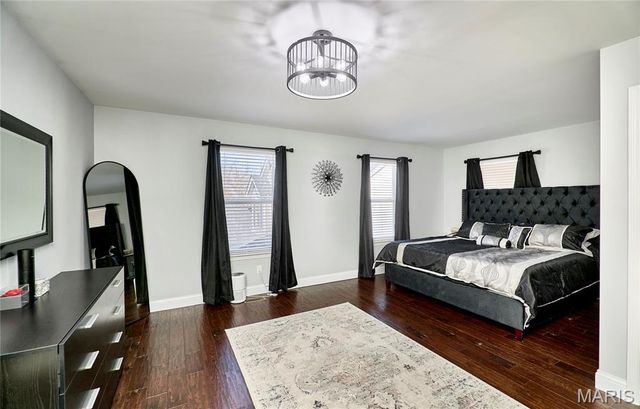 5451 Hagemann Pointe Drive, St Louis, MO 63128