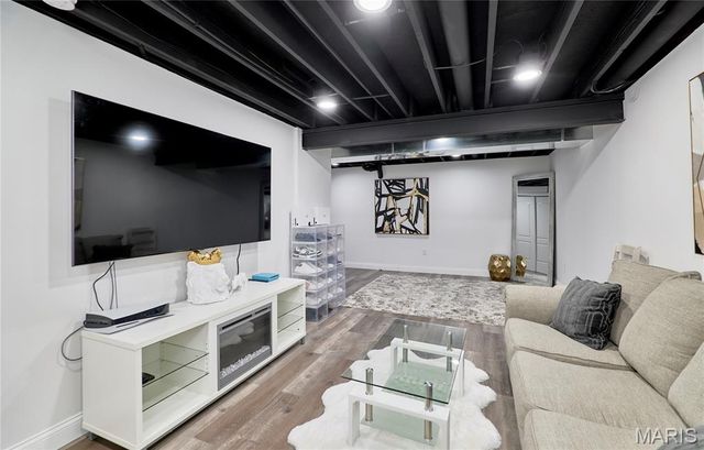 5451 Hagemann Pointe Drive, St Louis, MO 63128