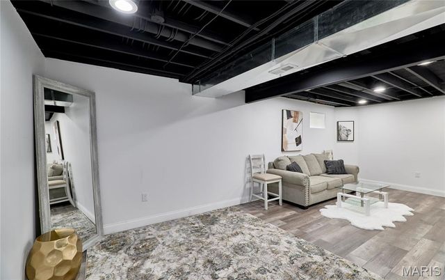 5451 Hagemann Pointe Drive, St Louis, MO 63128