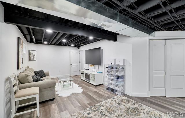 5451 Hagemann Pointe Drive, St Louis, MO 63128