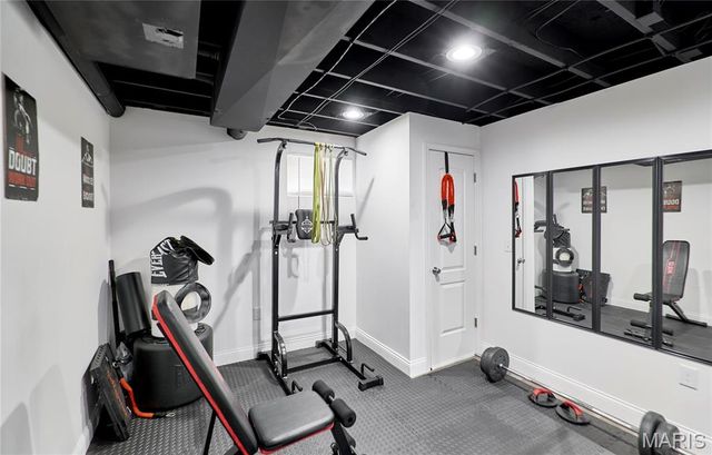 5451 Hagemann Pointe Drive, St Louis, MO 63128