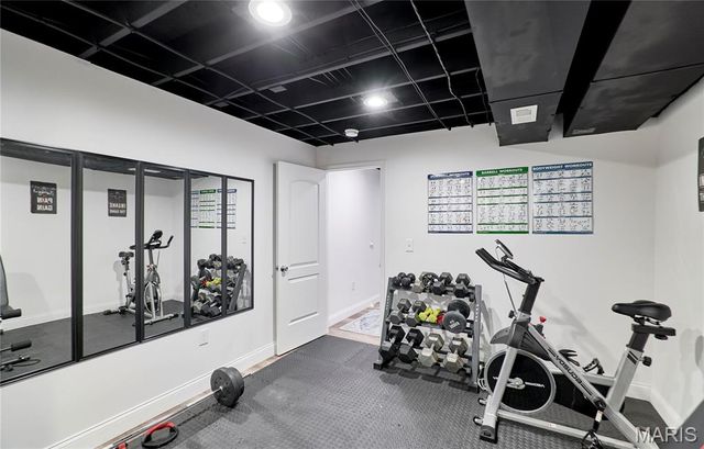 5451 Hagemann Pointe Drive, St Louis, MO 63128