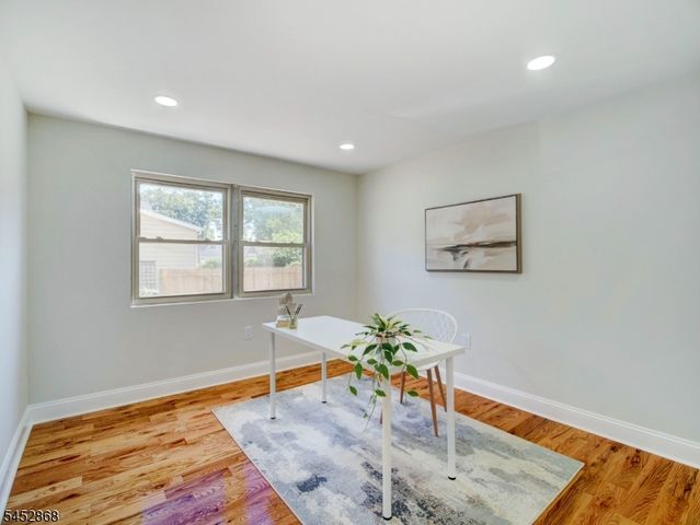 156 W Lincoln Ave, Roselle Park Boro, NJ 07204