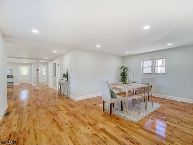 156 W Lincoln Ave, Roselle Park Boro, NJ 07204