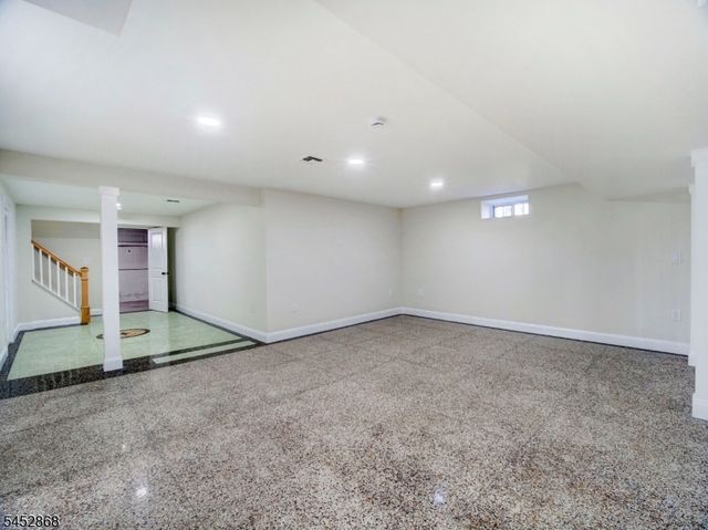 156 W Lincoln Ave, Roselle Park Boro, NJ 07204