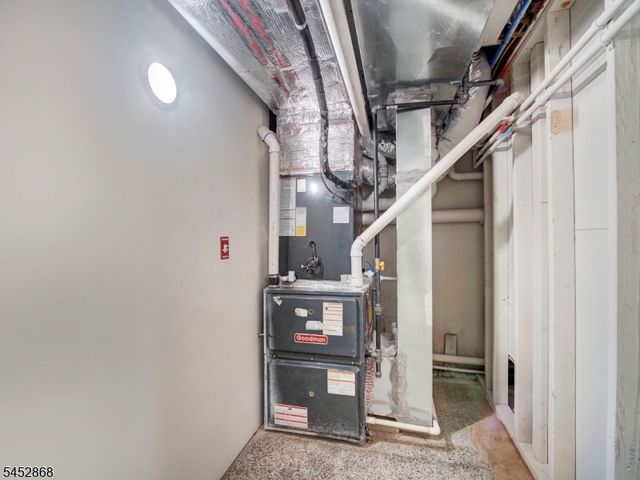 156 W Lincoln Ave, Roselle Park Boro, NJ 07204