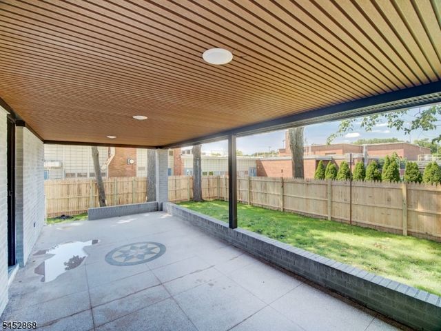 156 W Lincoln Ave, Roselle Park Boro, NJ 07204