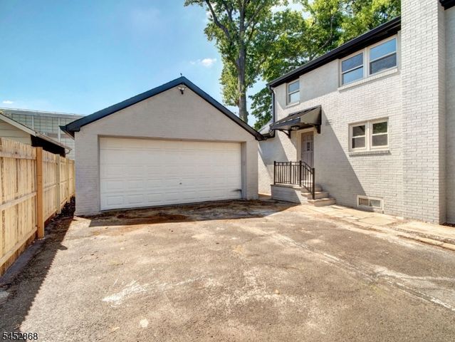 156 W Lincoln Ave, Roselle Park Boro, NJ 07204