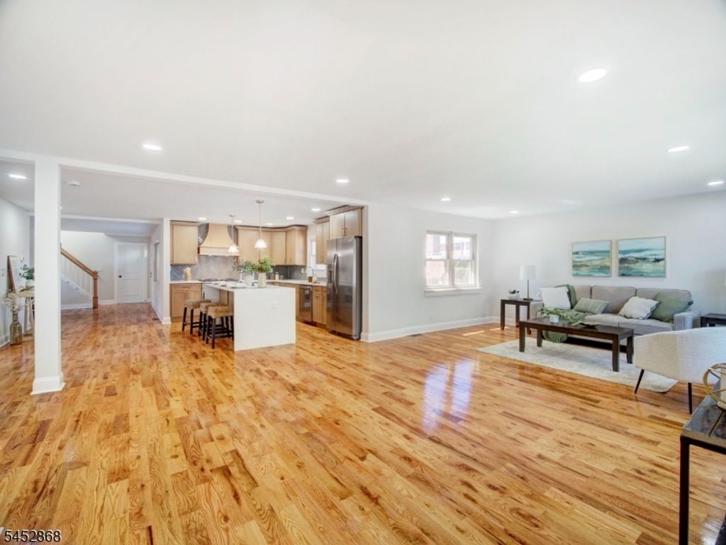 156 W Lincoln Ave, Roselle Park Boro, NJ 07204 — photo 5