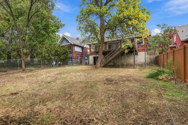 3225 N Wellington Pl, Spokane, WA 99205