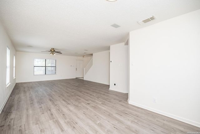7422 BEN CRENSHAW CT, San Antonio, TX 78244