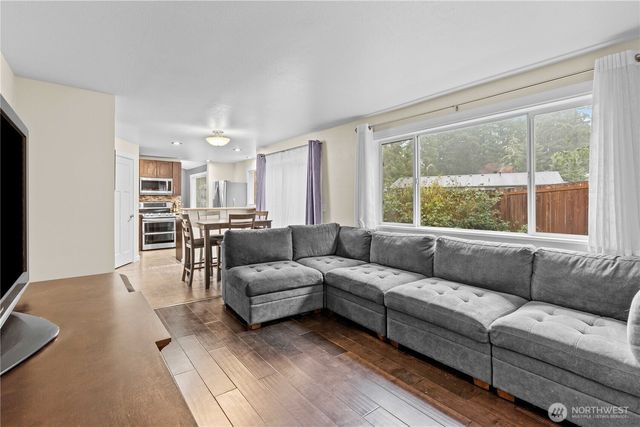 26766 231st Place SE, Maple Valley, WA 98038