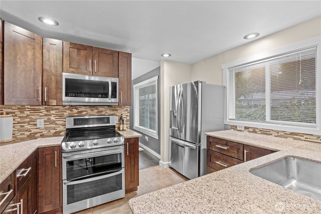 26766 231st Place SE, Maple Valley, WA 98038