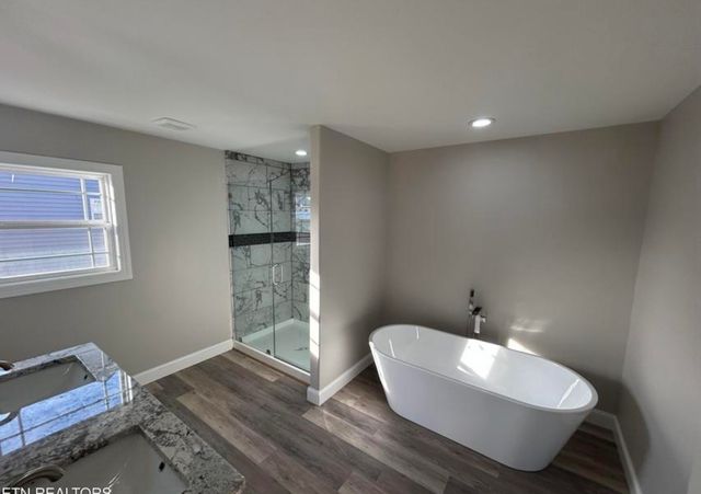815 Colby Cir, Crossville, TN 38571