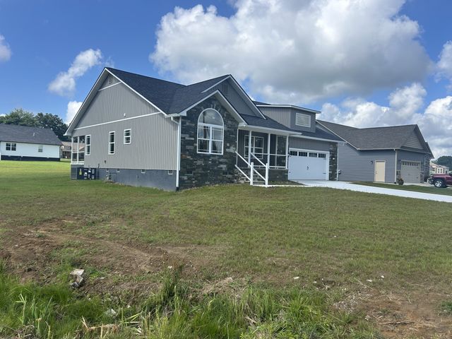 815 Colby Cir, Crossville, TN 38571
