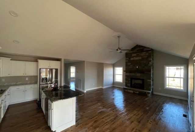 815 Colby Cir, Crossville, TN 38571