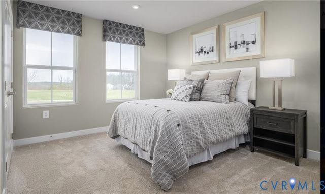 1 Nine Iron Dr, Richmond, VA 23223