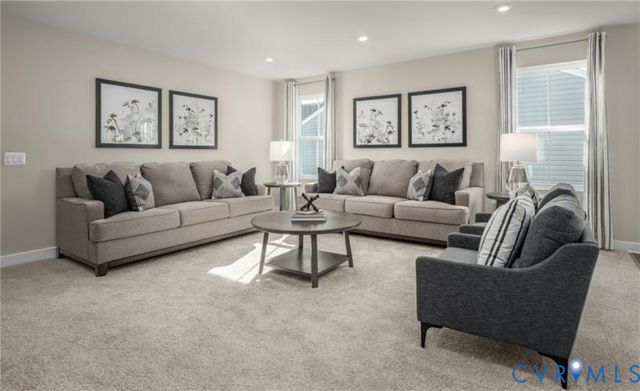 1 Nine Iron Dr, Richmond, VA 23223