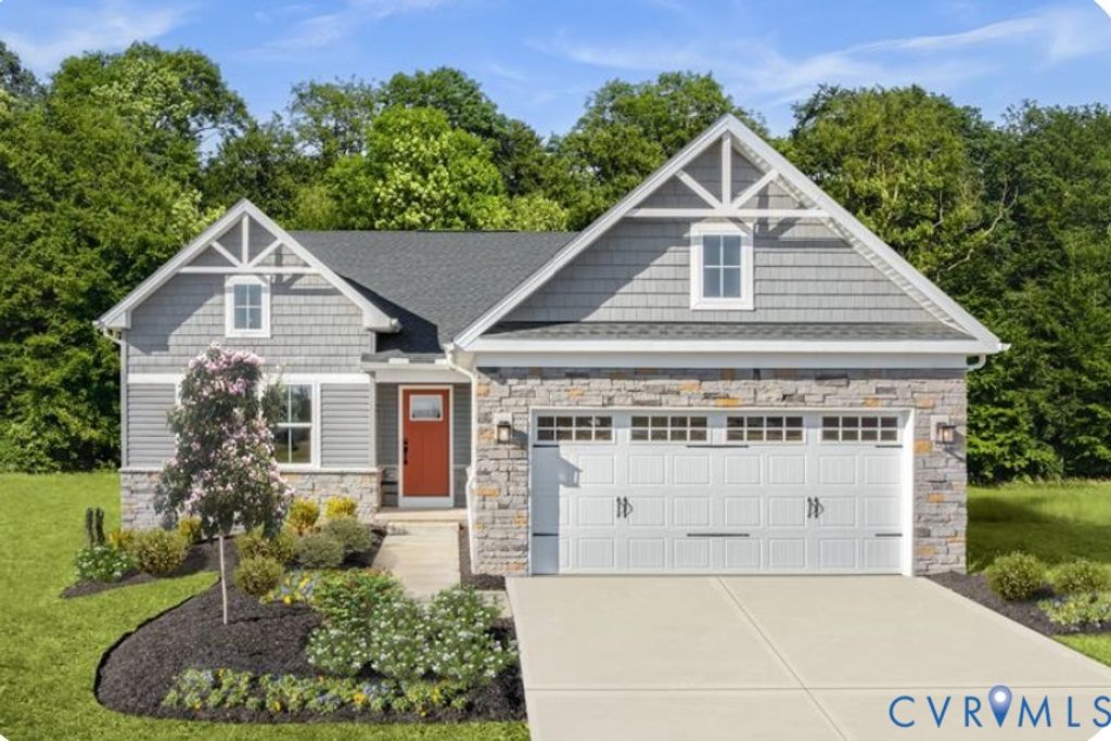 1 Nine Iron Dr, Richmond, VA 23223