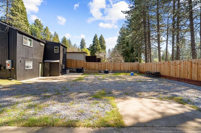 4522 Pony Express Trl, Camino, CA 95709