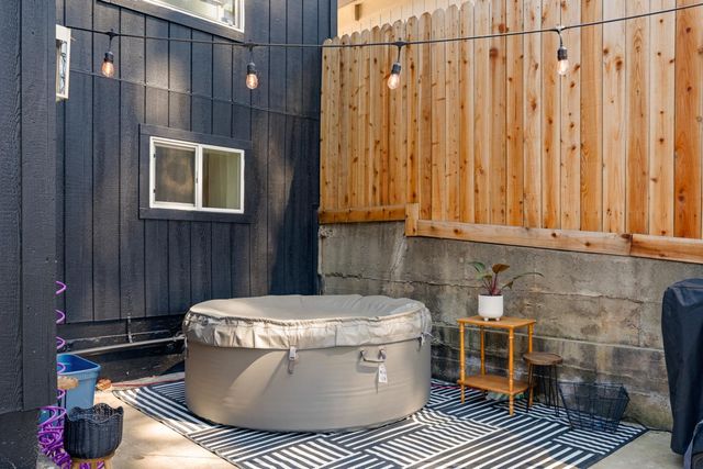 4522 Pony Express Trl, Camino, CA 95709