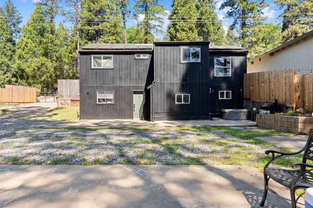 4522 Pony Express Trl, Camino, CA 95709