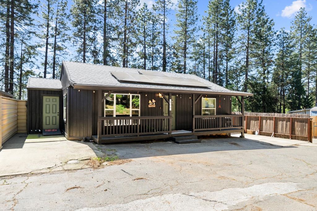 4522 Pony Express Trl, Camino, CA 95709