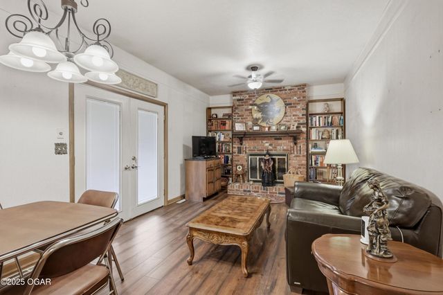 507 E 34th Street, Joplin, MO 64804