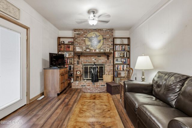 507 E 34th Street, Joplin, MO 64804